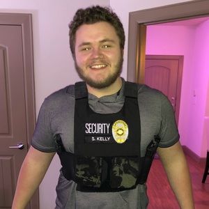 Meet your Posher, Corbin